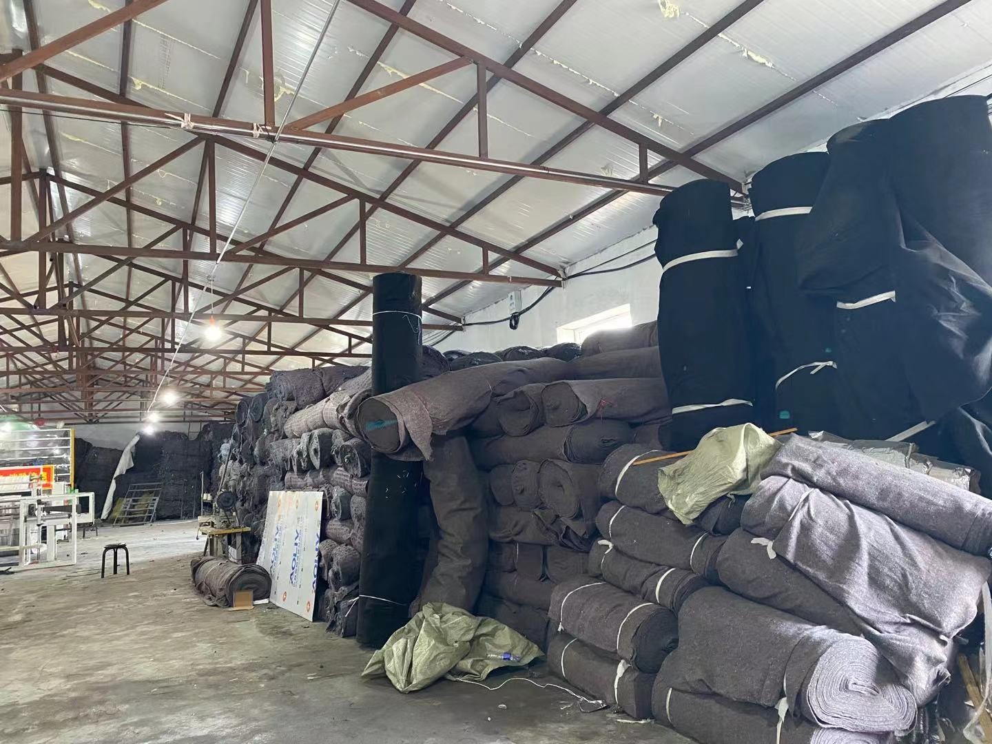 陽(yáng)發(fā)大棚保溫被生產(chǎn)車(chē)間