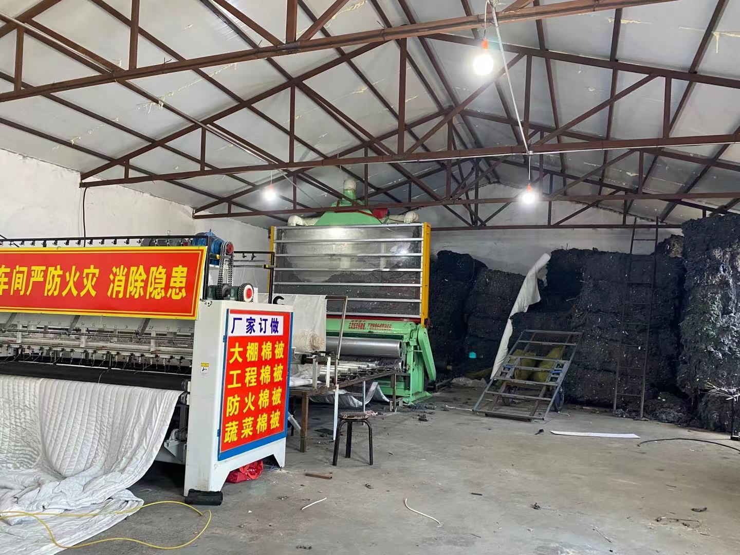 陽(yáng)發(fā)大棚保溫被生產(chǎn)車(chē)間